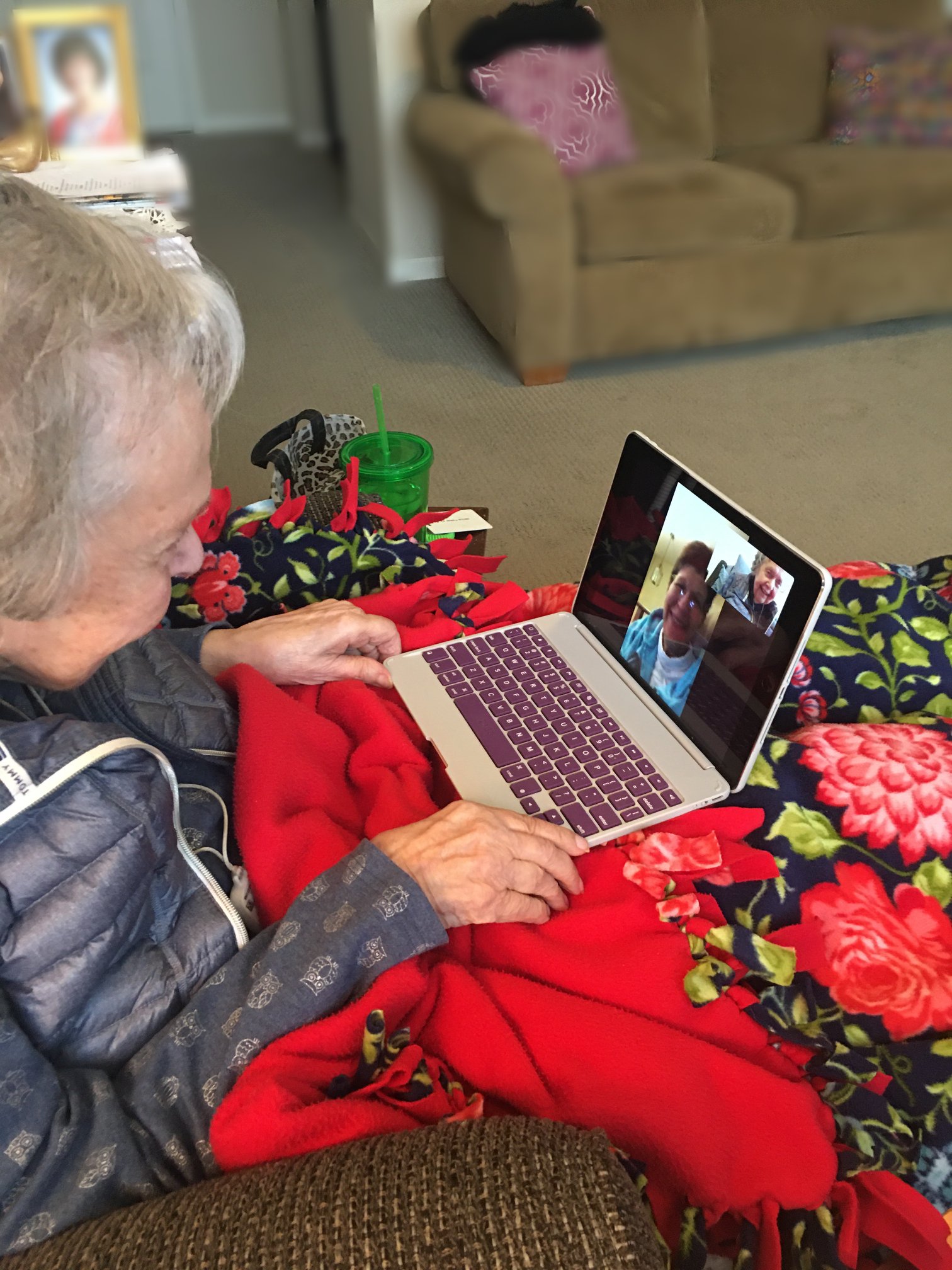 Ecumen Seasons at Maplewood | Gracious Senior Living
